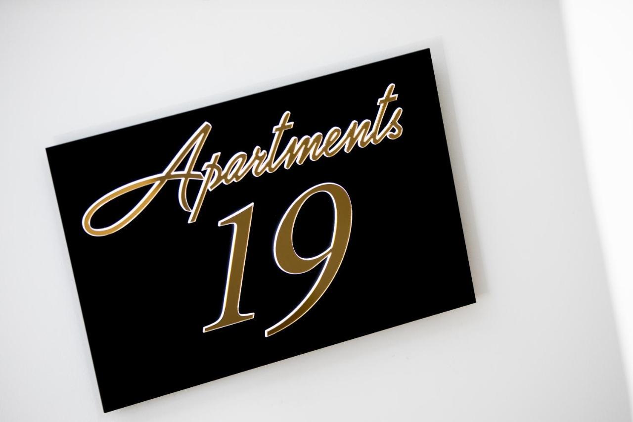 Apartments 19 ザグレブ エクステリア 写真